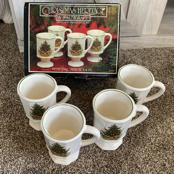 Pfaltzgraff Christmas Heritage Pedestal OCTAGON Mugs Cups Set of 4 10oz - Picture 5 of 8